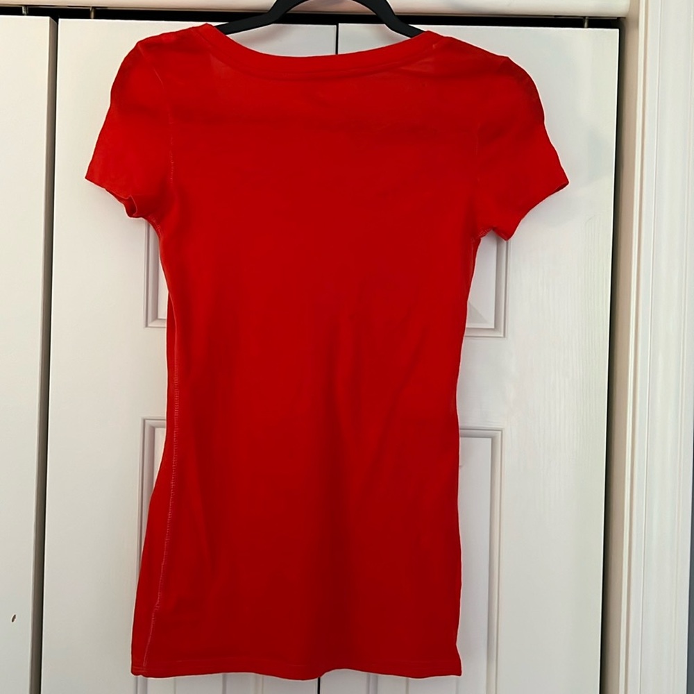 Juniors American Eagle Outfitters top